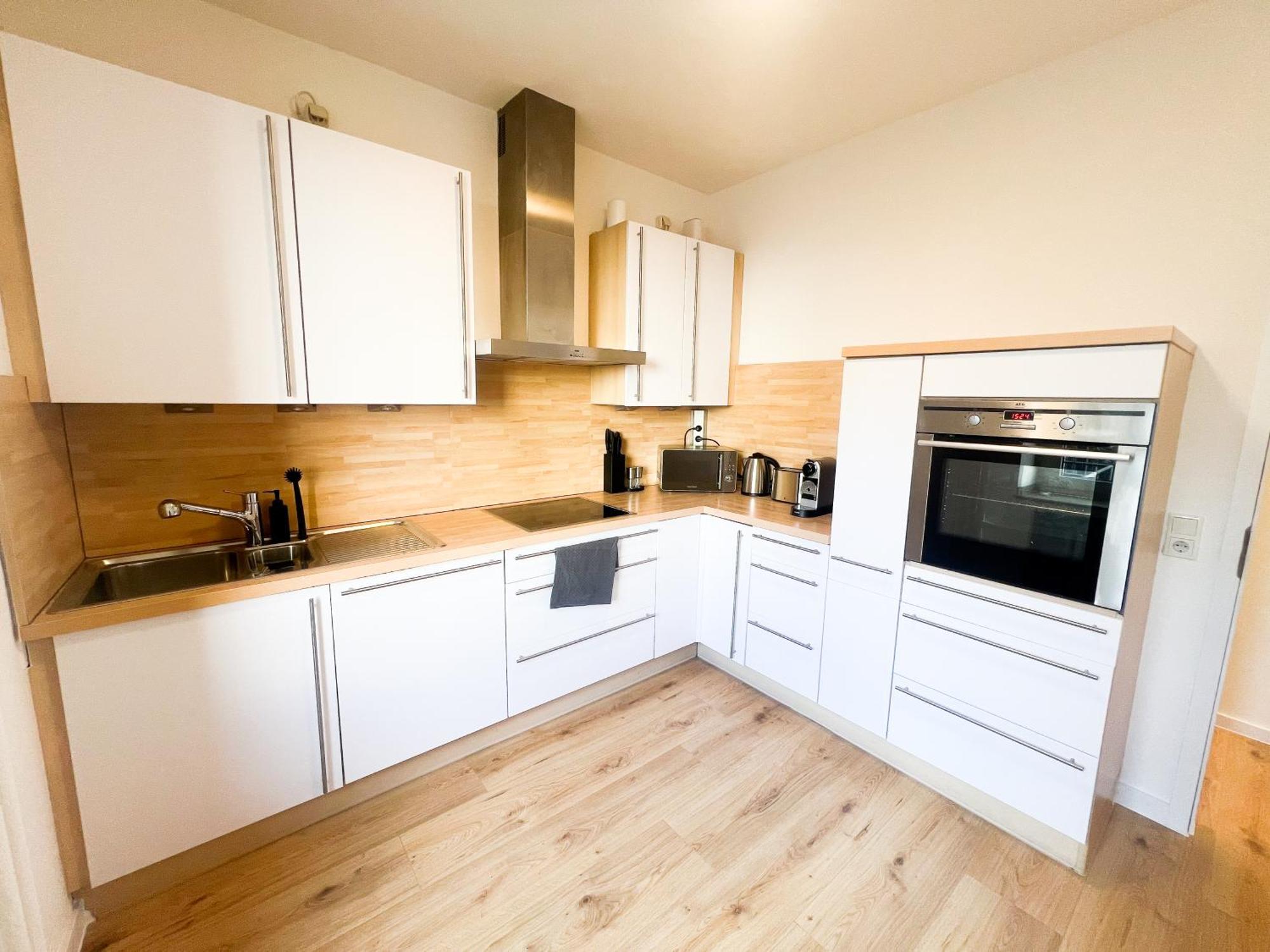 Vibehome Duesseldorf - Stadtmitte Bagian luar foto