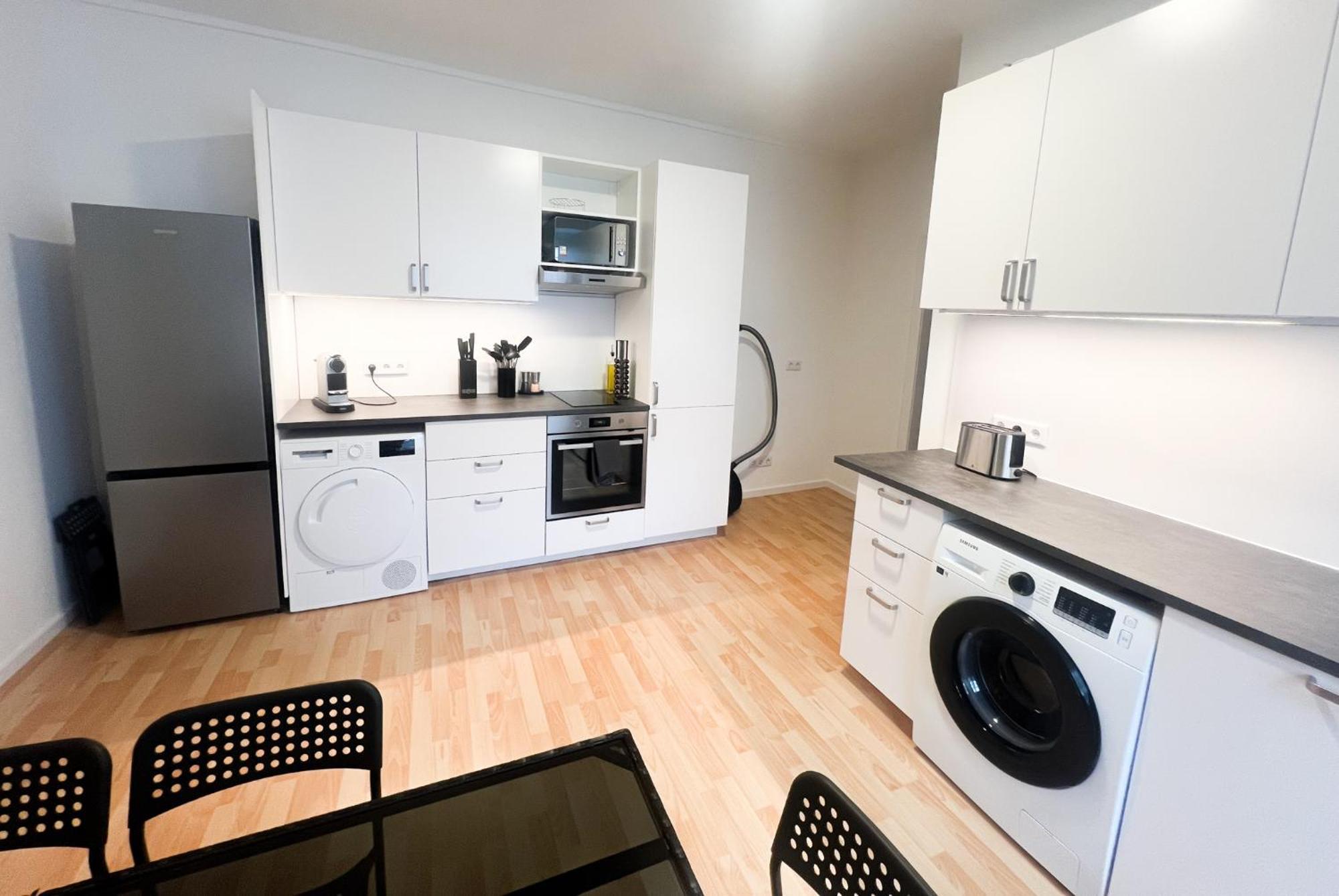 Vibehome Duesseldorf - Stadtmitte Bagian luar foto