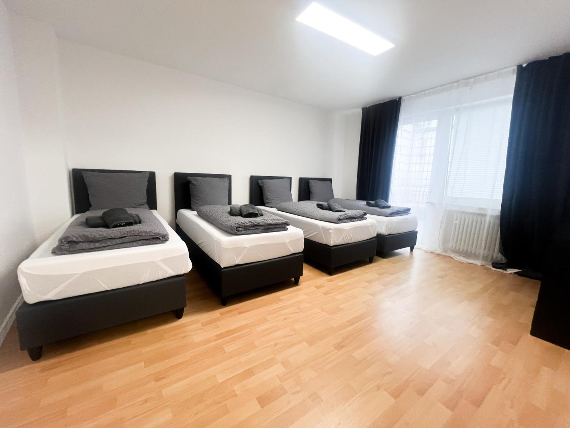 Vibehome Duesseldorf - Stadtmitte Bagian luar foto